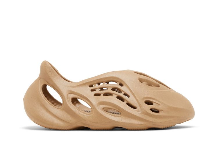Yeezy Foam RNNR Clay Taupe - Adidas Sneaker, Detailansicht 2