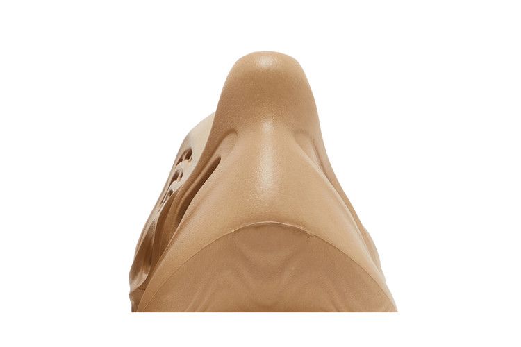 Yeezy Foam RNNR Clay Taupe - Adidas Sneaker, Detailansicht 8