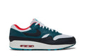 Mens LeBron James x Liverpool F.C. x Nike Air Max 1 Third Kit - Nike Sneaker, Detailansicht 3