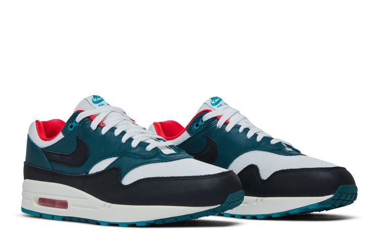 Mens LeBron James x Liverpool F.C. x Nike Air Max 1 Third Kit - Nike Sneaker, Detailansicht 10