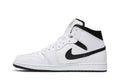 Air Jordan 1 Mid Weiß Schwarz - Nike Sneaker, Detailansicht 4