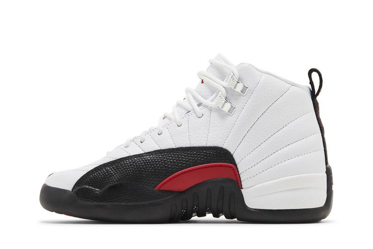 Air Jordan 12 Retro GS Taxi Flip - Air Jordan Sneaker, Detailansicht 5