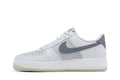 Nike Air Force 1 '07 LV8 Pure Platinum Light Carbon - Nike Sneaker, Detailansicht 4