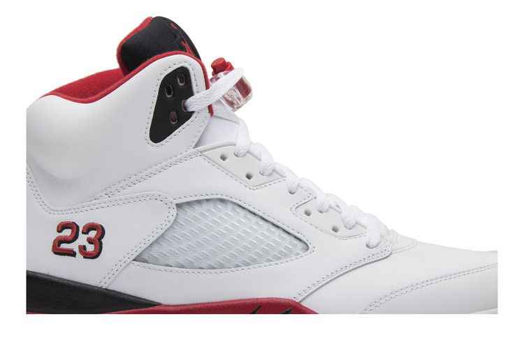 Air Jordan 5 Retro Fire Red Black Tongue - Air Jordan Sneaker, Detailansicht 3