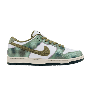Alexis Sablone x  Nike Dunk Low SB Chameleon