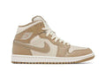 Air Jordan 1 Mid Legend Light Brown - Air Jordan Sneaker, Detailansicht 2