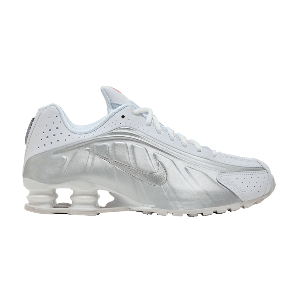 Nike Shox R4 White Metallic Silver 2024 - Nike Sneaker, Detailansicht 2