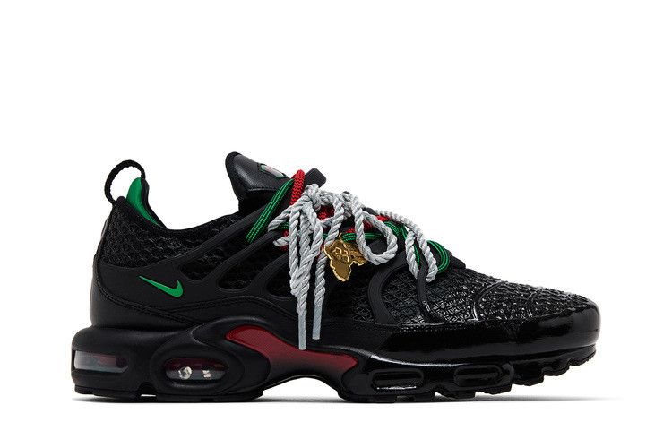 Homecoming x Nike Air Max Plus Black University Red Court Green - Nike Sneaker, Detailansicht 3