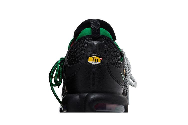 Homecoming x Nike Air Max Plus Black University Red Court Green - Nike Sneaker, Detailansicht 9