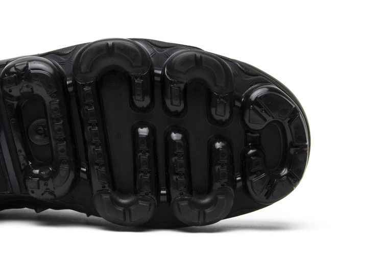Nike Air VaporMax Plus Triple Black - Nike Sneaker, Detailansicht 6