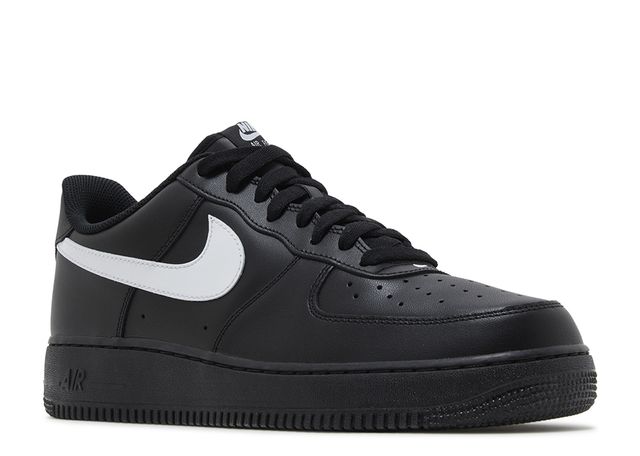 Nike Air Force 1 Low '07 Negro Blanco