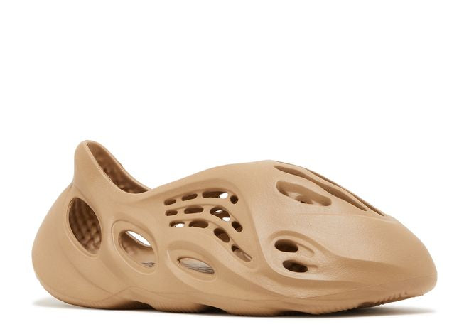Yeezy Foam RNNR Clay Taupe - House-of-Sneakers