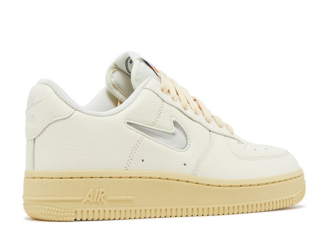 Nike Air Force 1 Low LX Certified Fresh