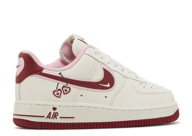 Nike Air Force 1 Low para el día de San Valentín