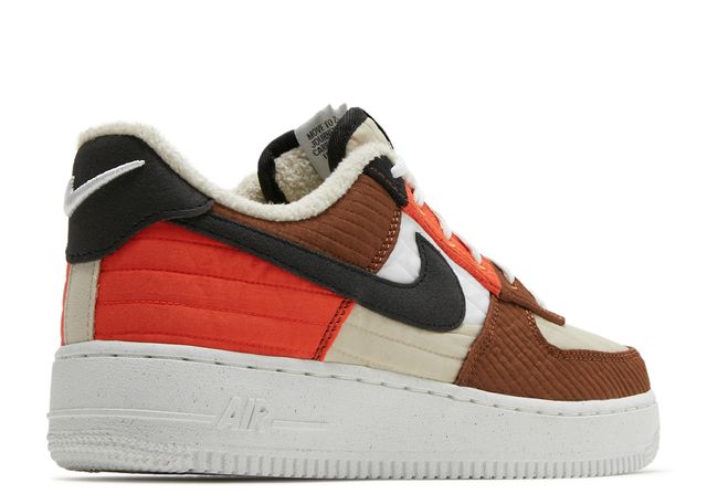 Nike Air Force 1 Low Next en color natural y nuez