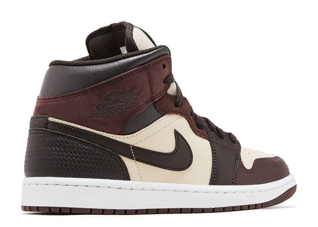 Air Jordan 1 Mid SE Paris YMCA