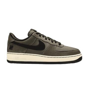 Nike Air Force 1 Low SP Undefeated Ballistic Dunk vs. AF1 - Nike Sneaker