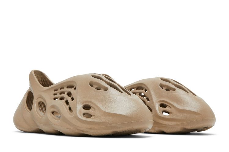 Yeezy Foam RNNR Mist - Adidas Sneaker, Detailansicht 9