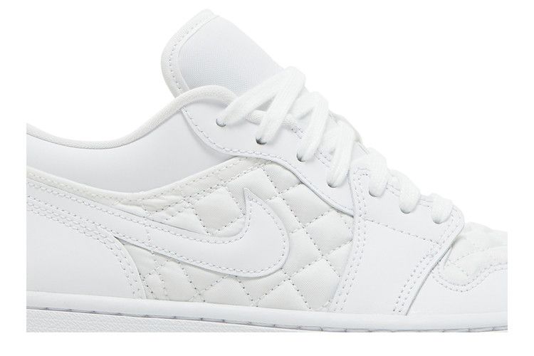 Wmns Air Jordan 1 Low Triple White Quilted - Air Jordan Sneaker, Detailansicht 4